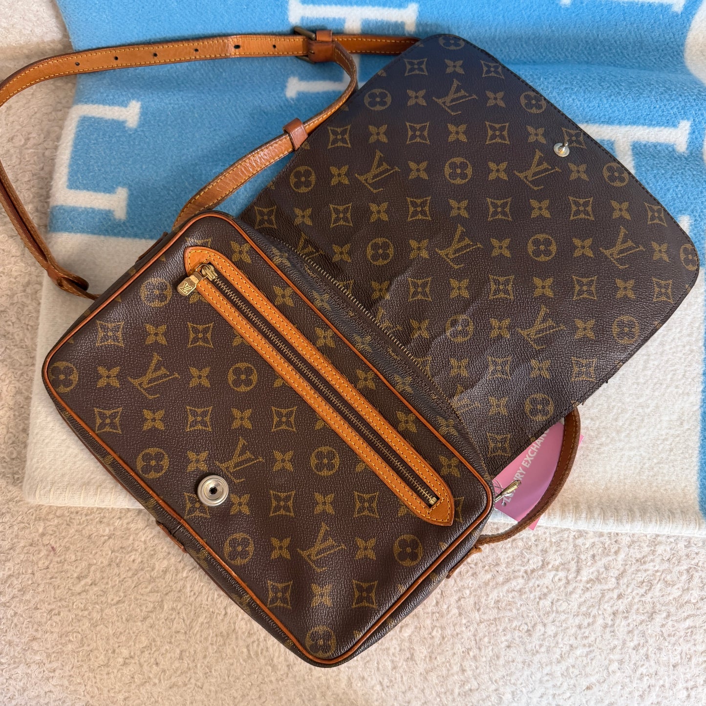 Pre-Owned LV Monogram Canvas Saint Germain Crossbody Bag