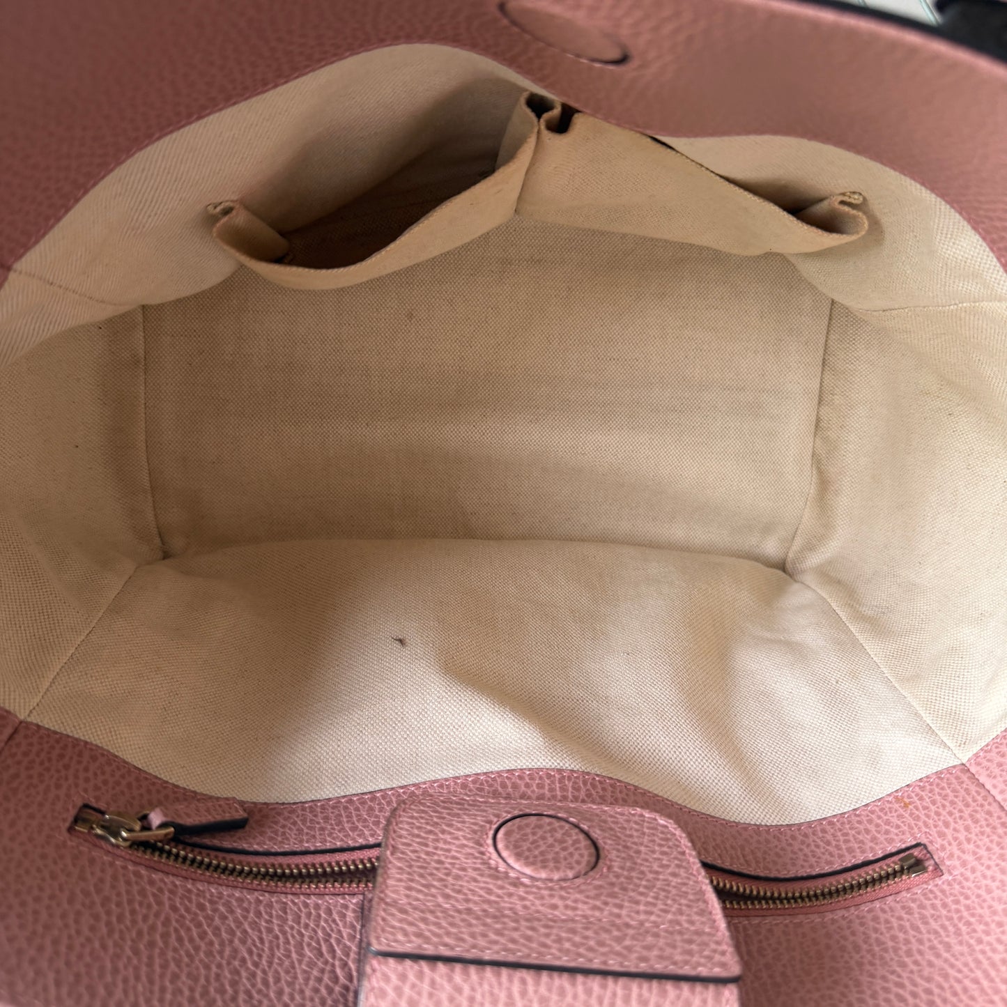 Pre-Owned Etoupe Pebbled Leather Shopper Tote