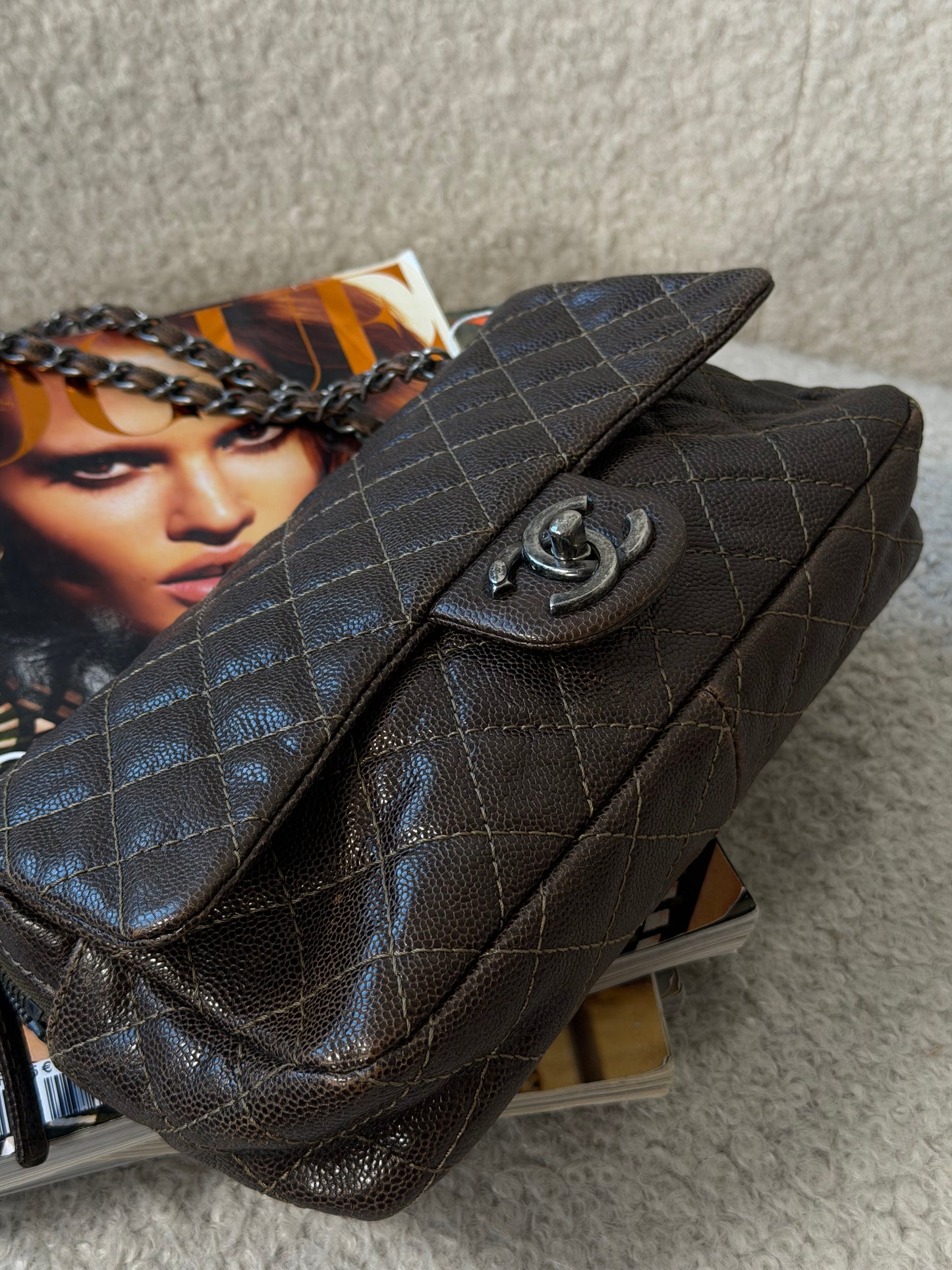 Pre-Owned 2012 Brown Shiny Caviar Leather Seasonal Single Flap Handbag