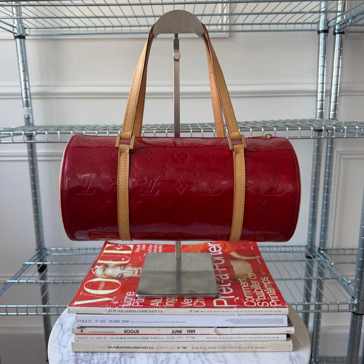 Pre-Owned Red Monogram Vernis Leather Papillon 30