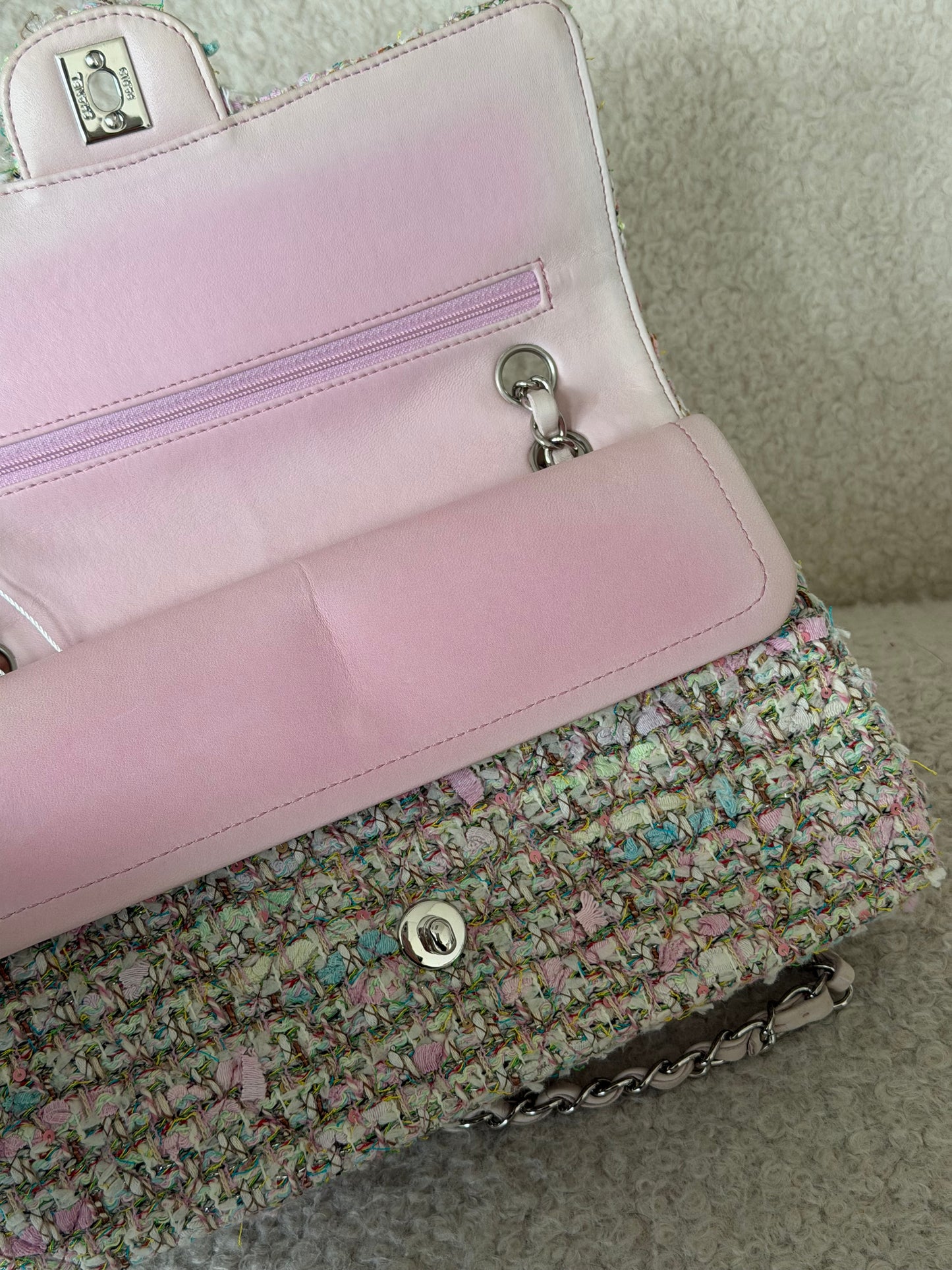 Pre-Owned Multicolour Fabric Medium Classic Double Flap Shoulder Bag