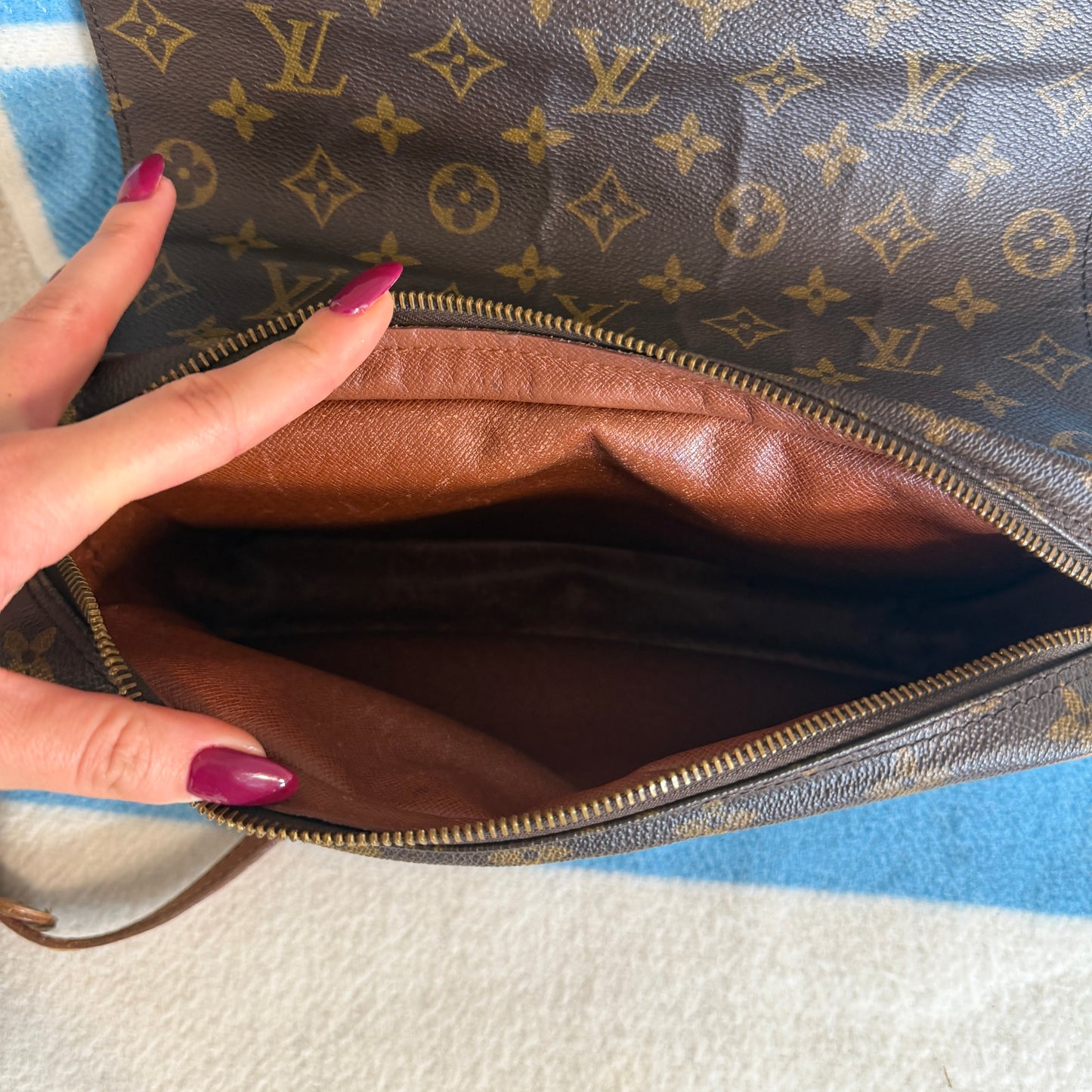 Pre-Owned LV Monogram Canvas Saint Germain Crossbody Bag