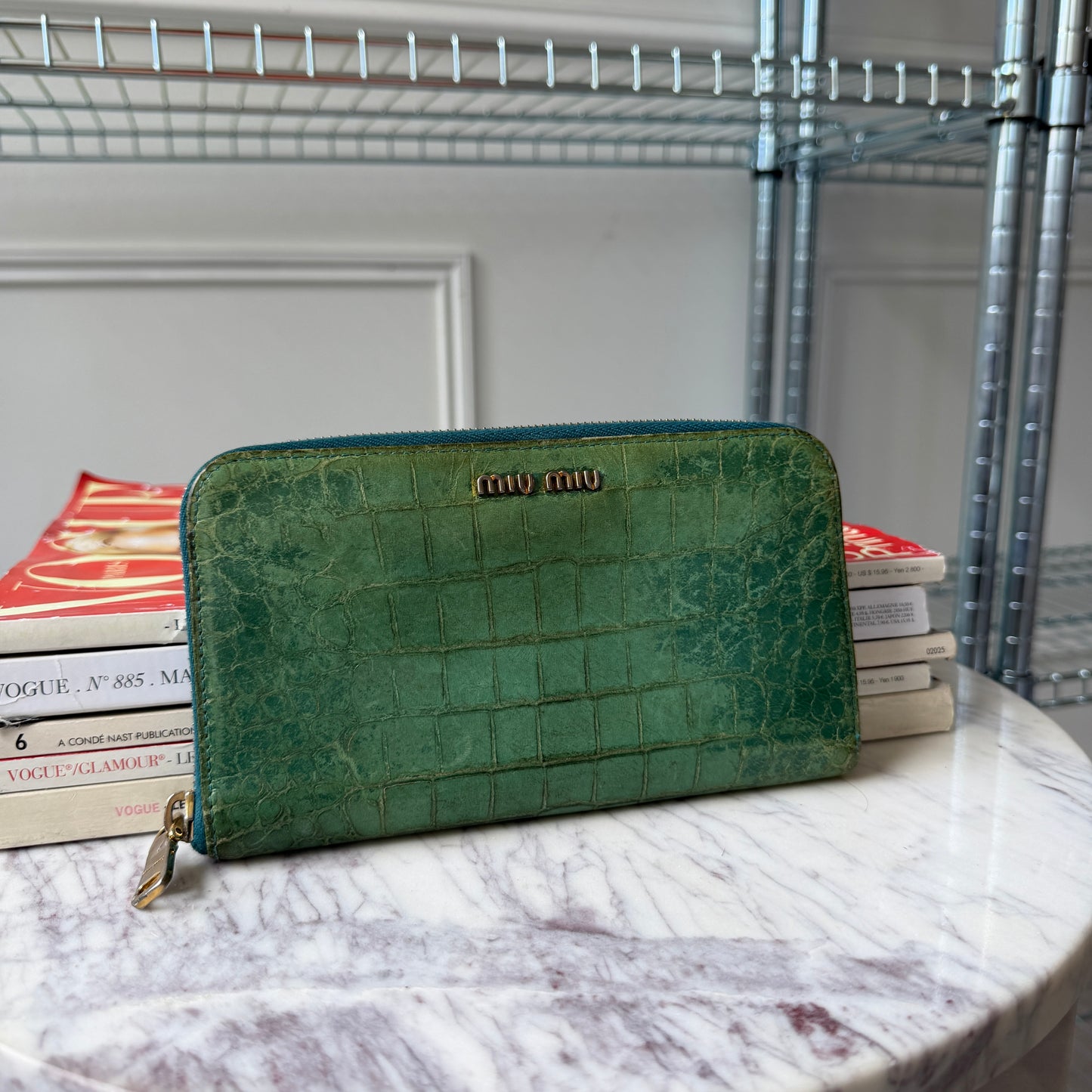 Pre-Owned Green Alligator Leather Zip Wallet