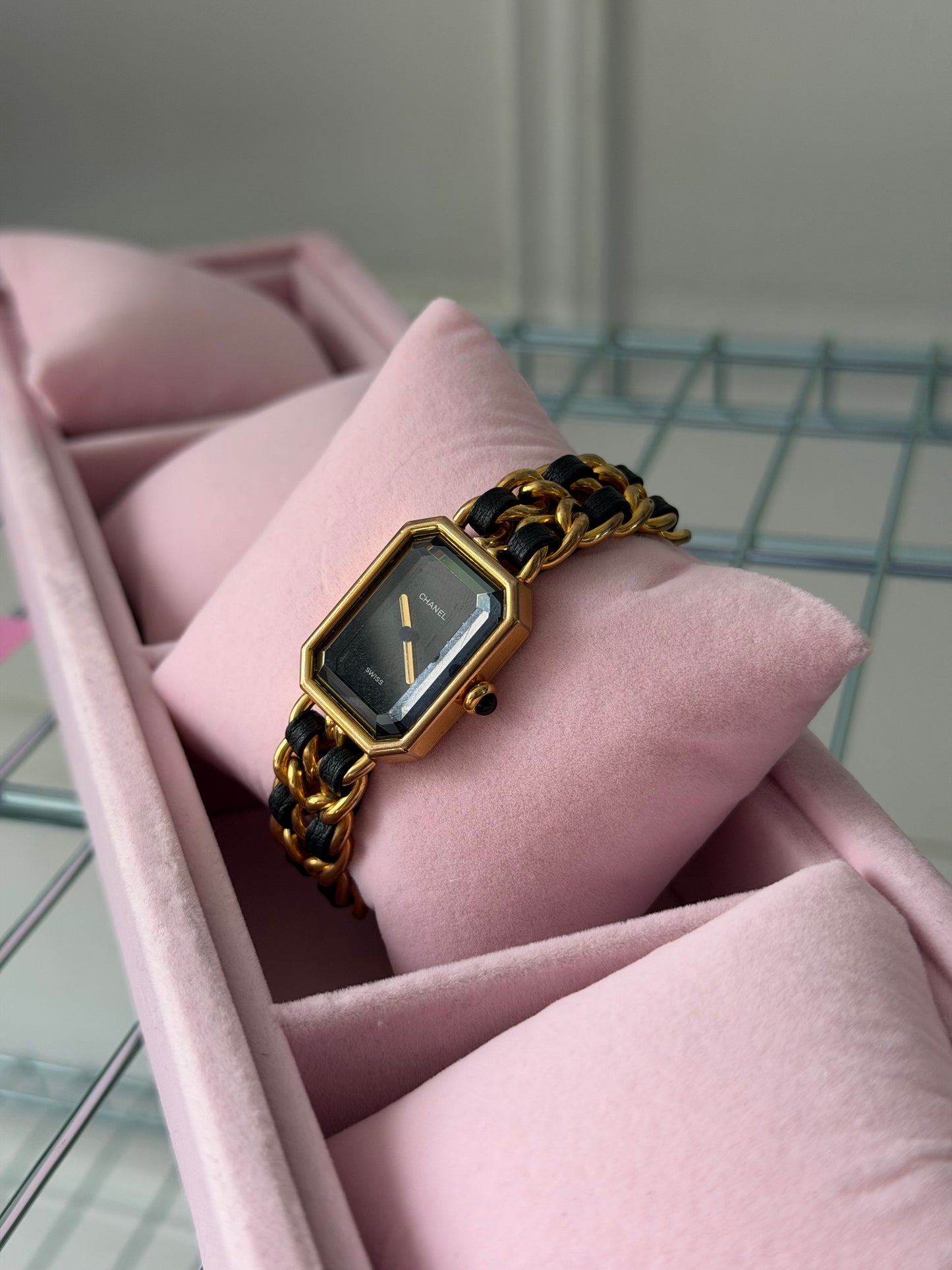 Pre-Owned Black Gold-Plated/Leather Premiere Watch