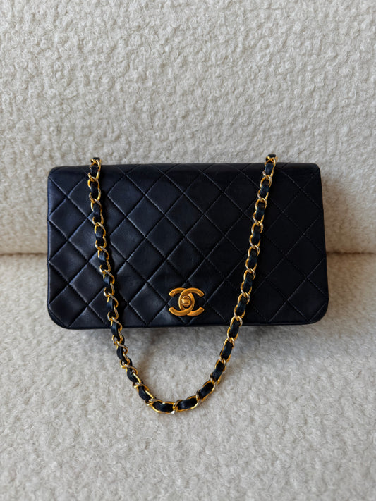 Vintage 1989-91 Lambskin Full Flap Crossbody 24K Gold Plated Hardware