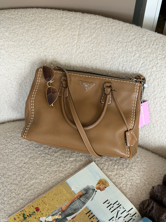 Pre-Owned Tan Leather 'Baggy' Medium Galleria Crossbody Bag