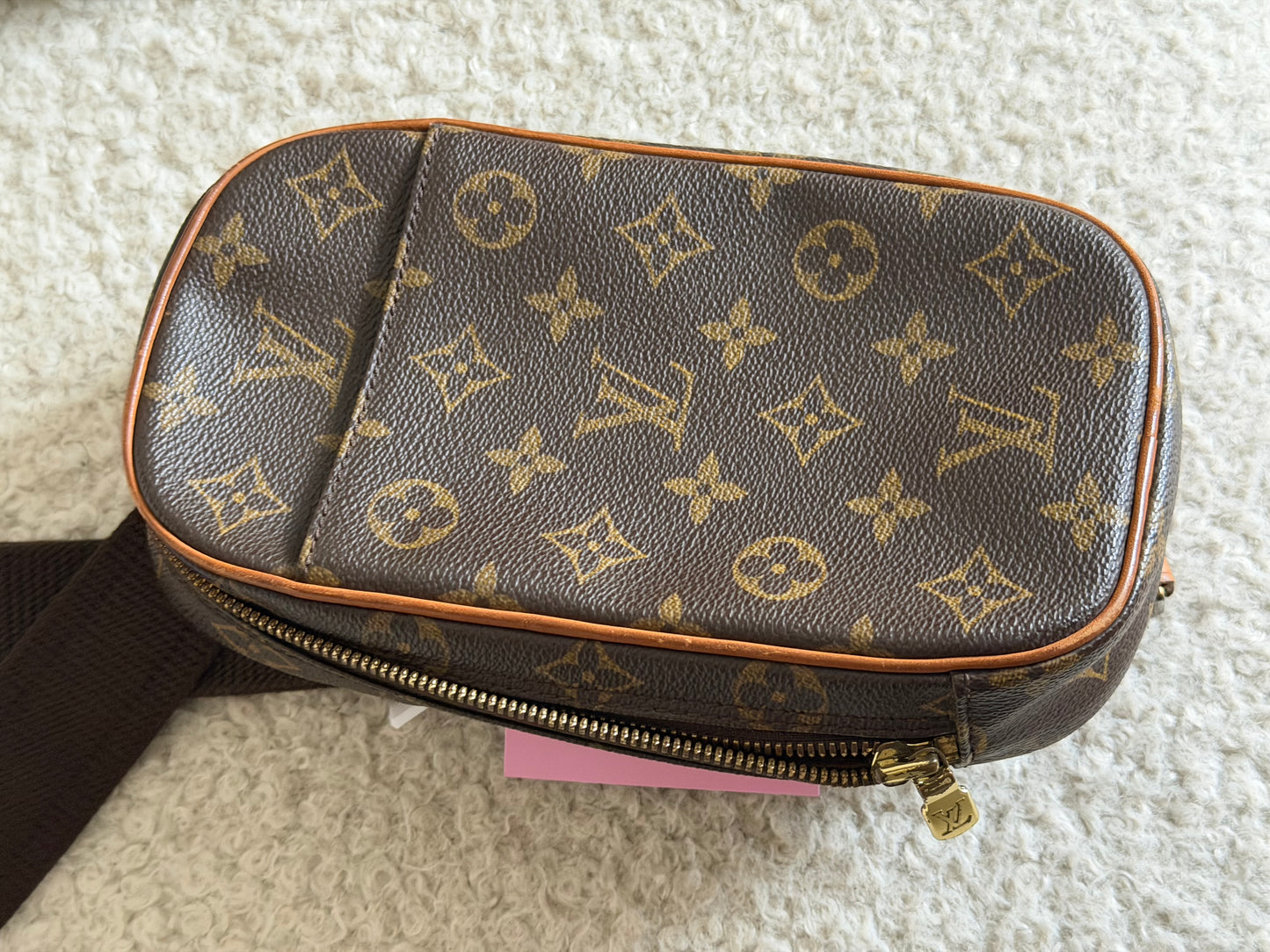 Pre-Owned LV Monogram Canvas Geronimo Crossbody Bag