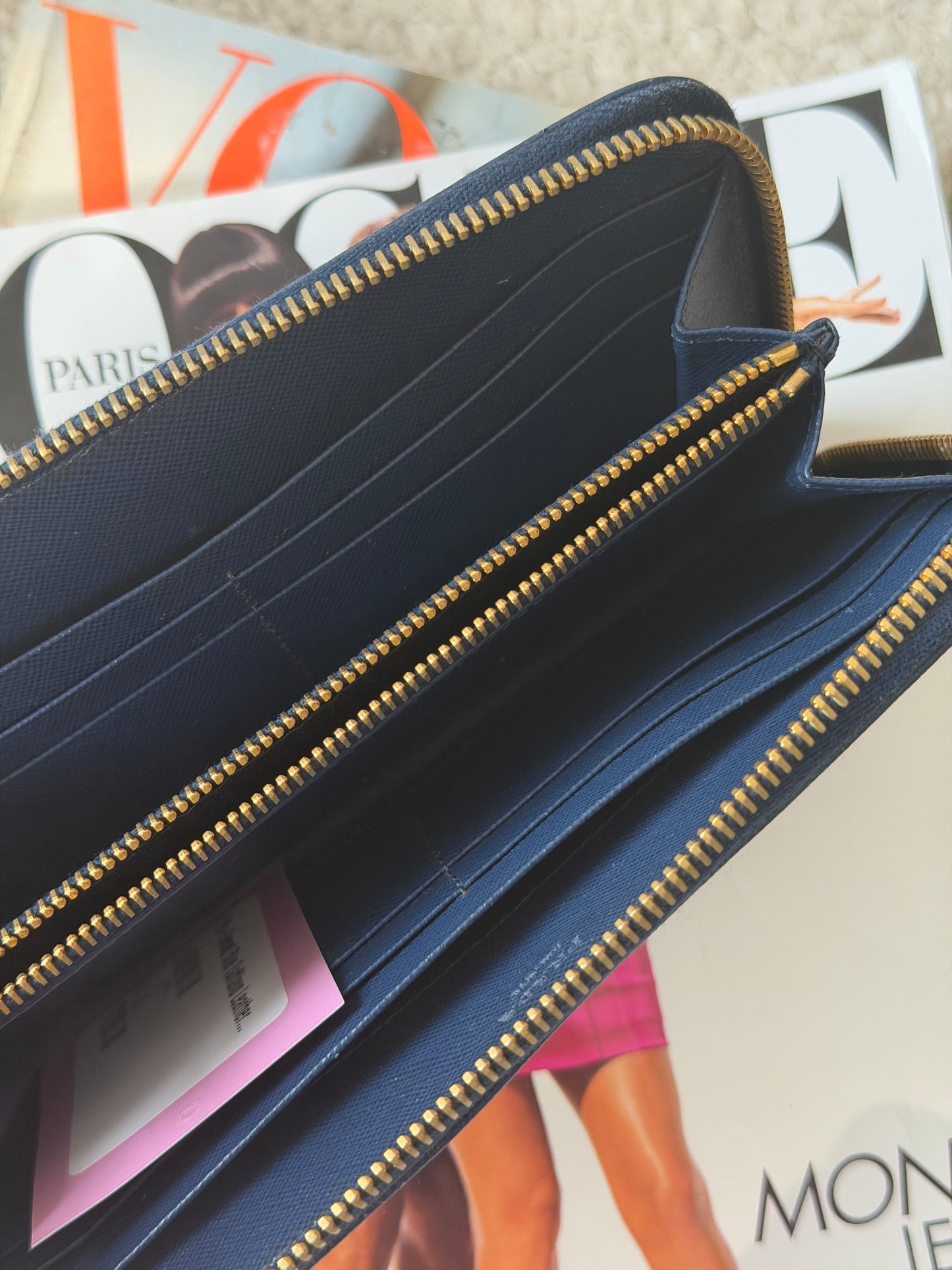 Pre-Owned Blue Saffiano Leather Wallet
