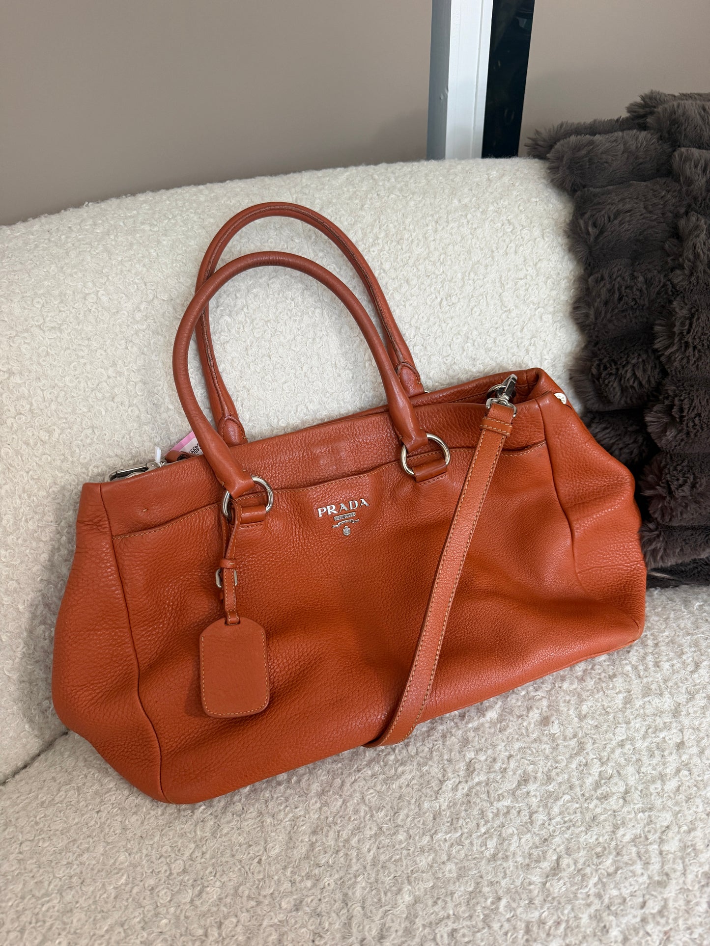 Pre-Owned Orange Leather Tote Bag w/Crossbody Strap