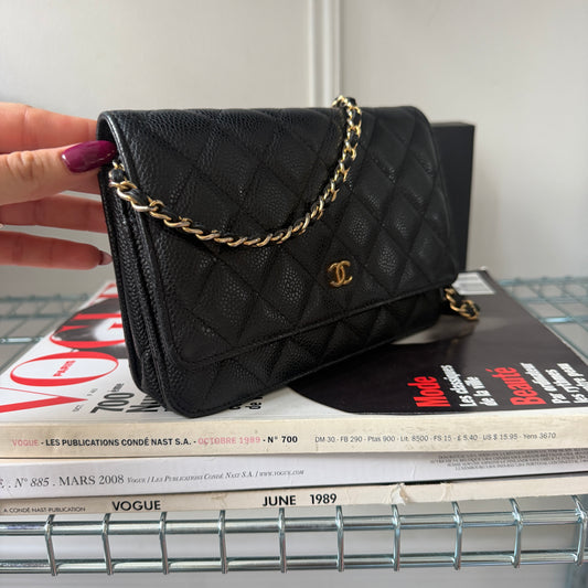 Pre-Owned Black Caviar Leather Wallet on Chain