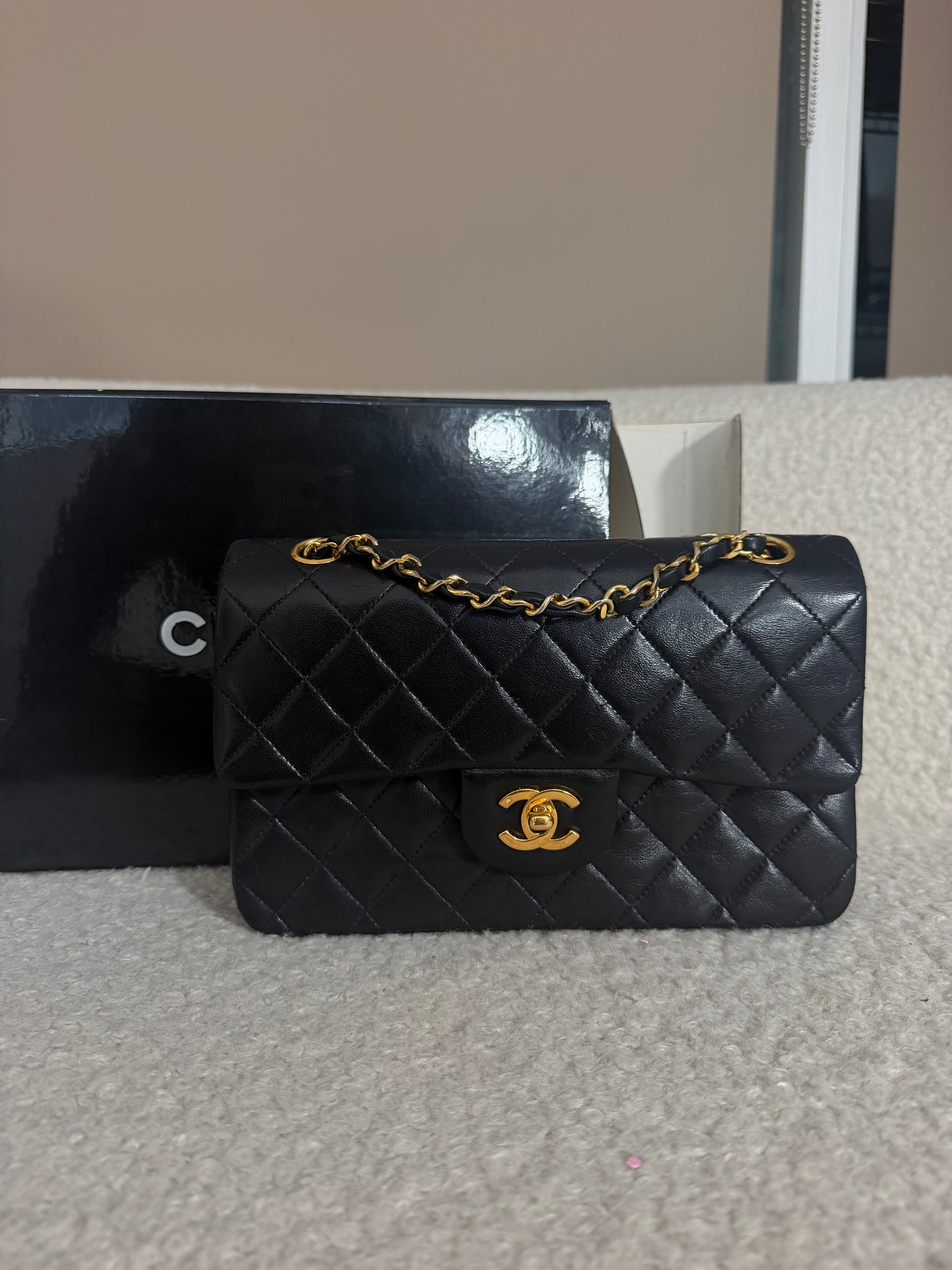 Pre-Owned Black Matelassé Lambskin Leather Small Classic Flap
