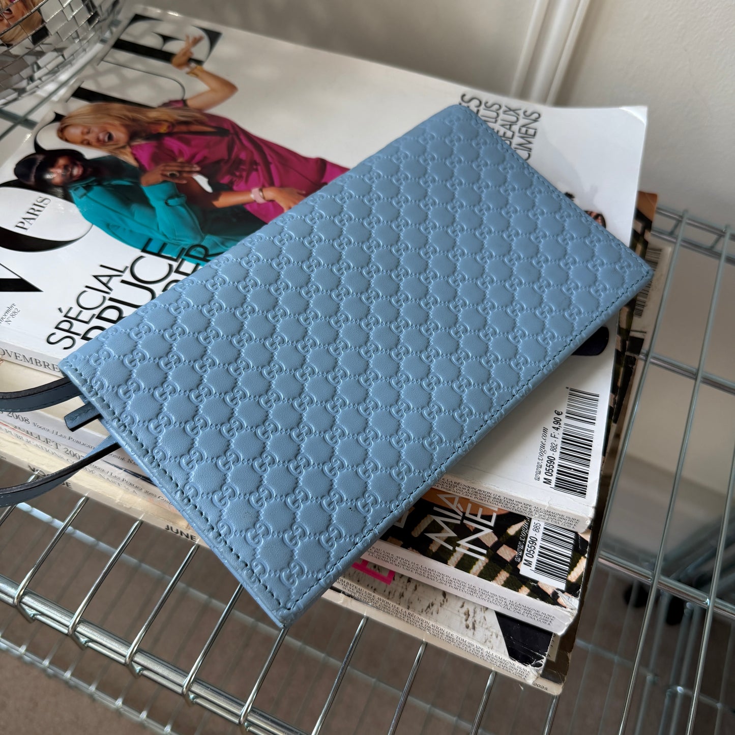 Pre-Owned Light Blue Guccissima Leather Wallet on Chain