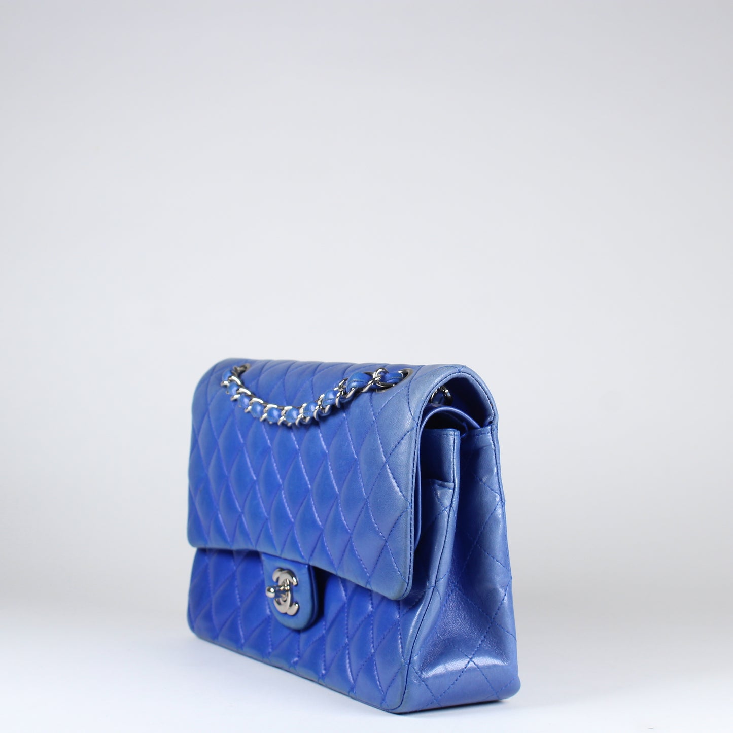 Medium Classic Double Flap