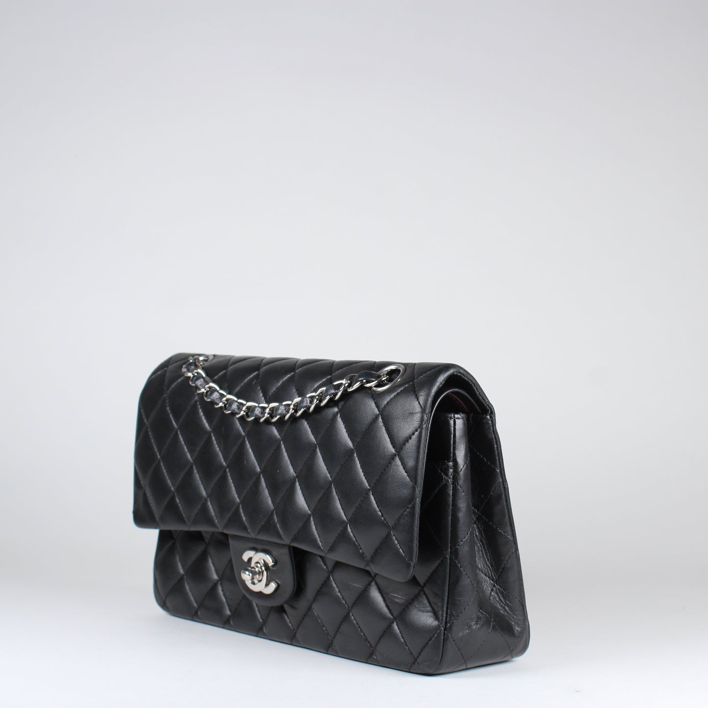 Medium Classic Double Flap