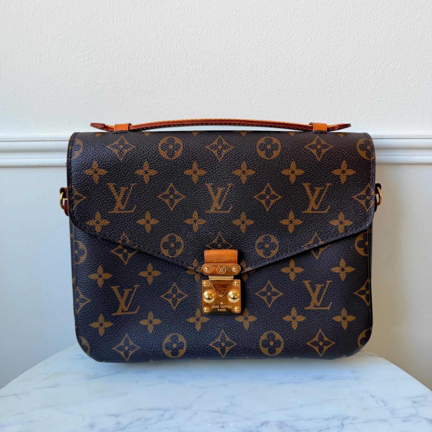 LV Monogram Canvas Pochette Metis Handbag