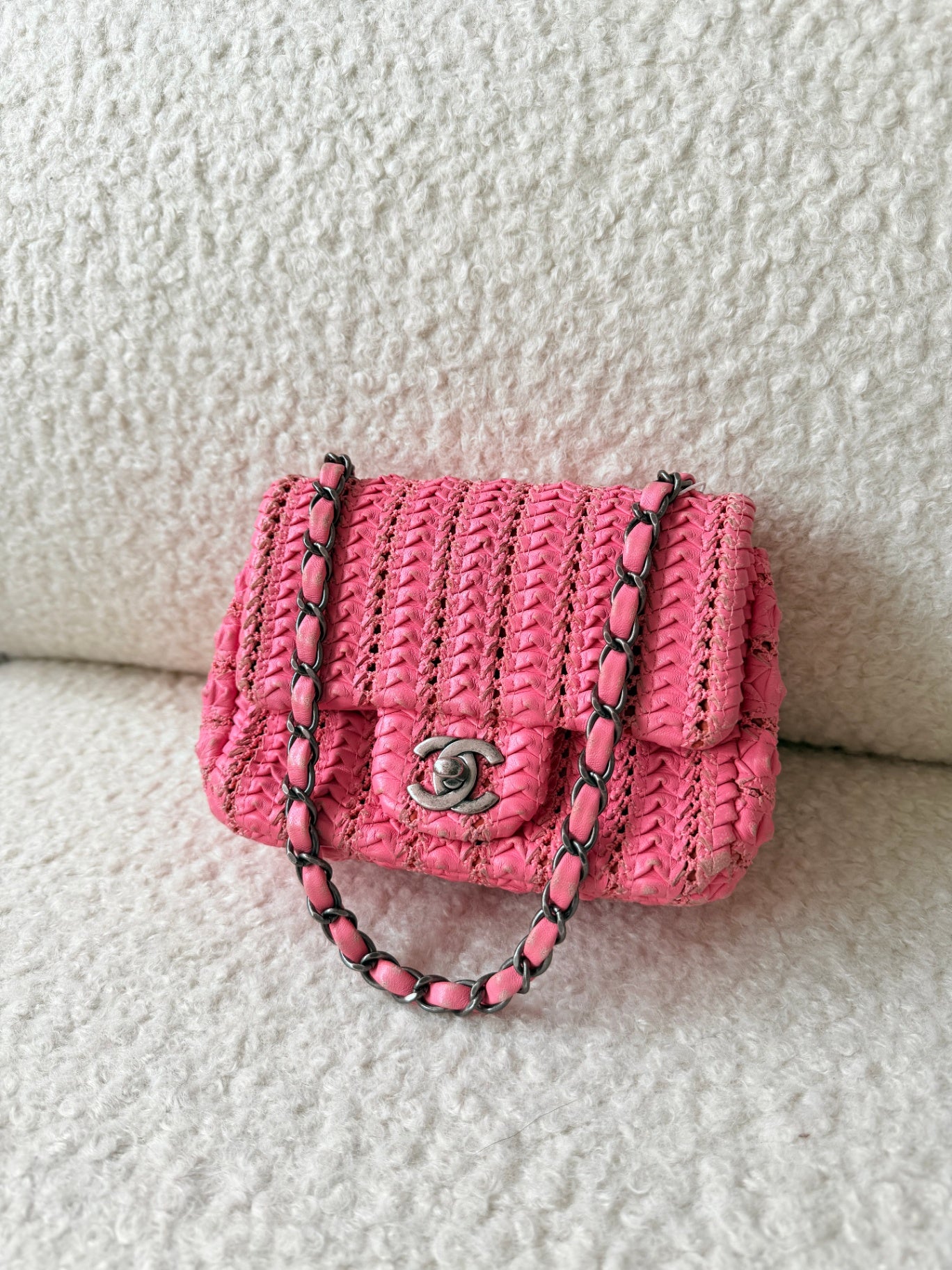 2016 Pink Lambskin Paris-Seoul Crochet Mini Flap