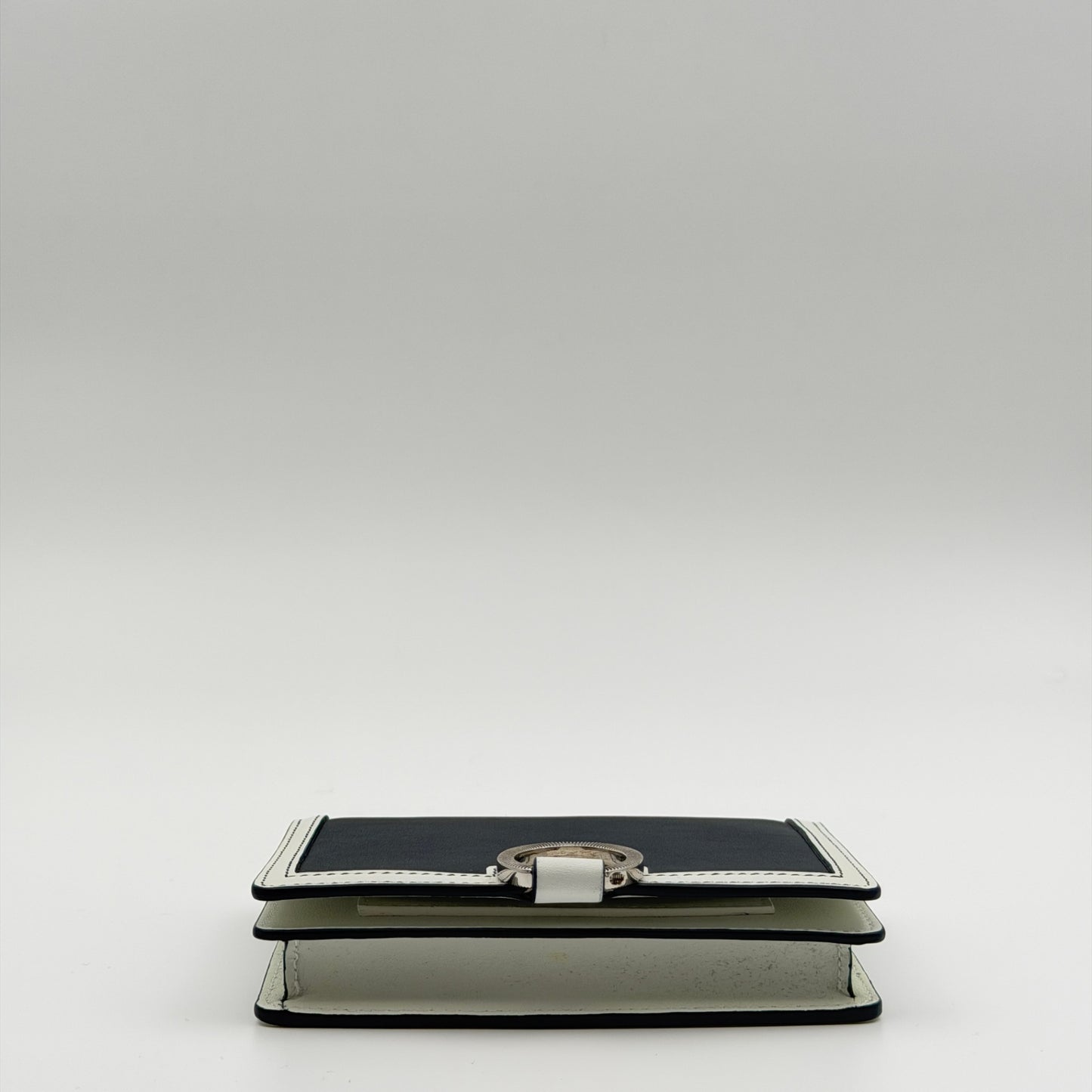 Pre-Owned Navy/White Leather Wallet on Strap