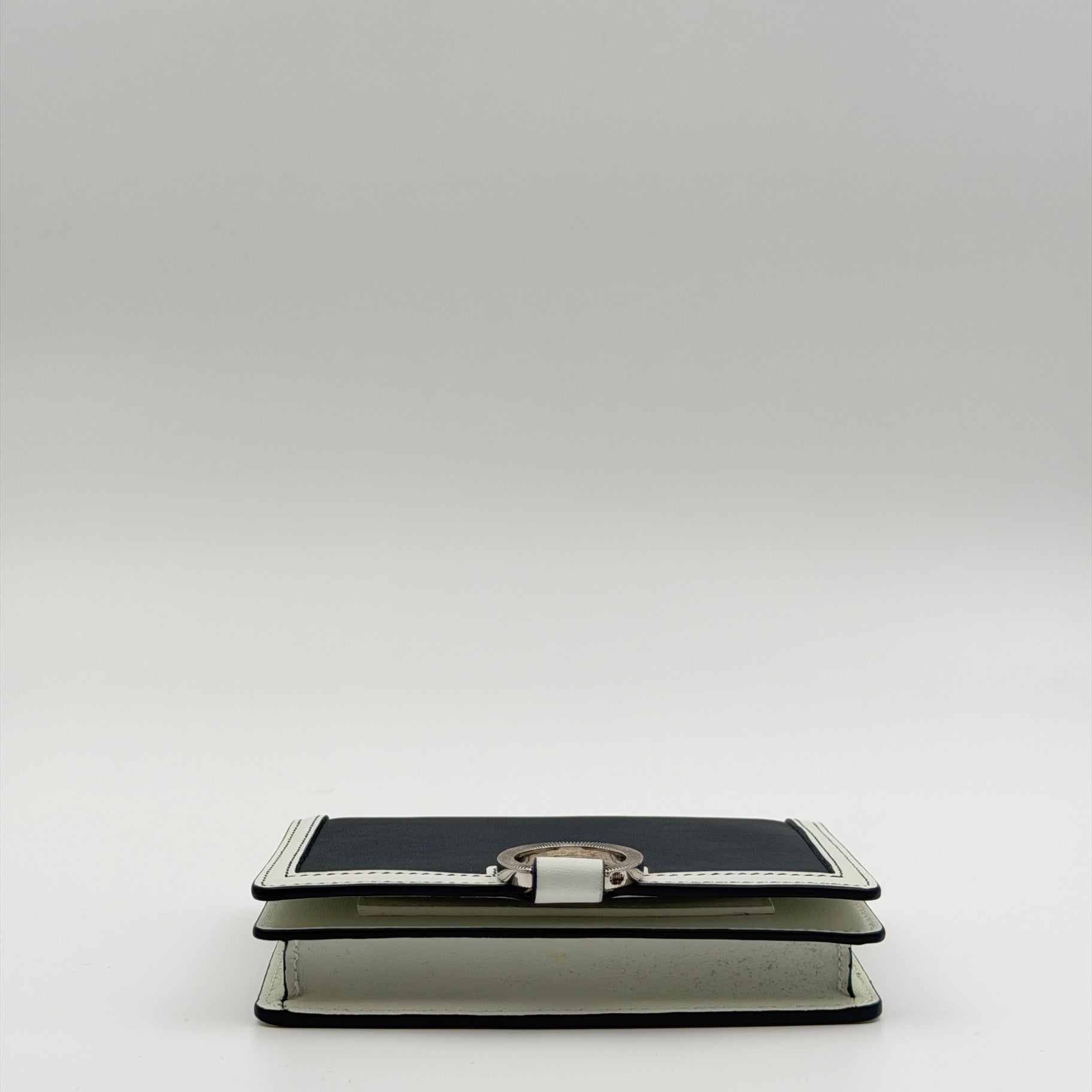 Pre-Owned Navy/White Leather Wallet on Strap