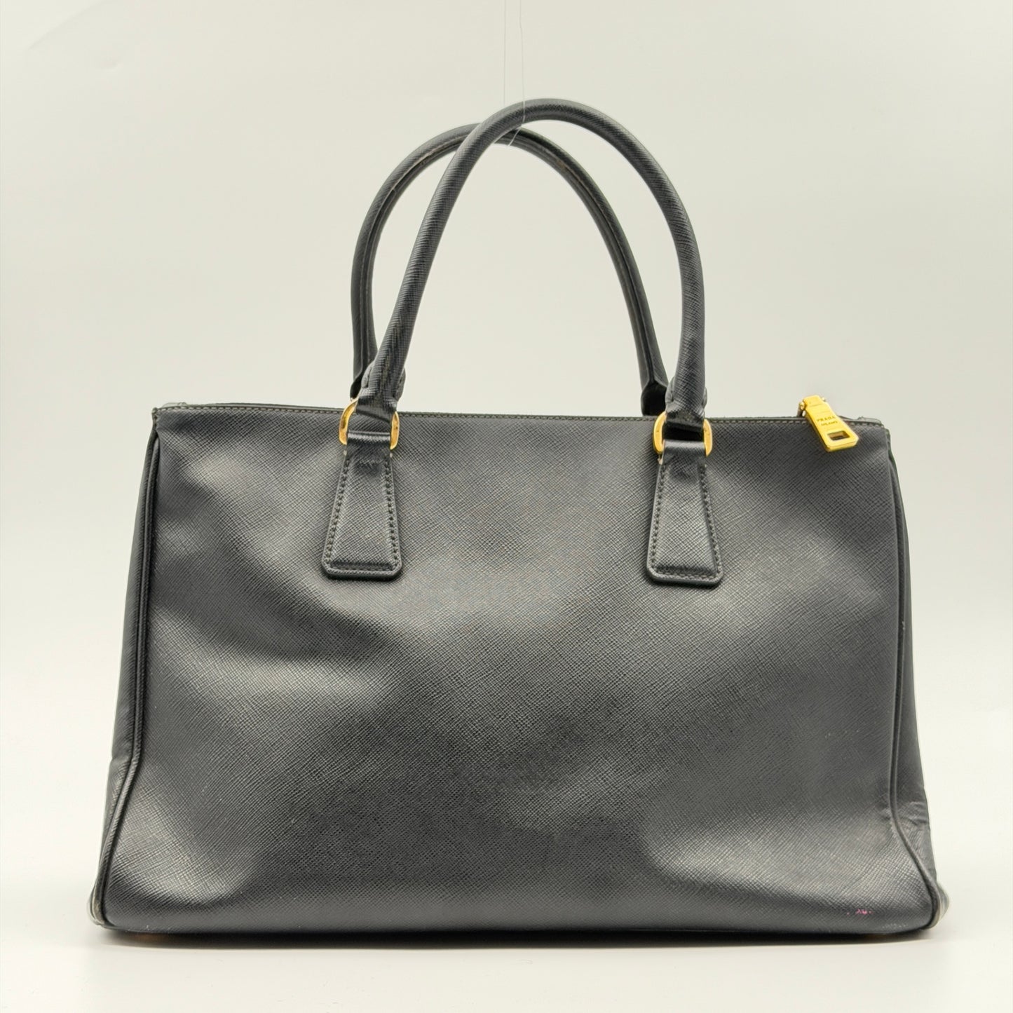 Pre-Owned Black Saffiano Leather Galleria Medium