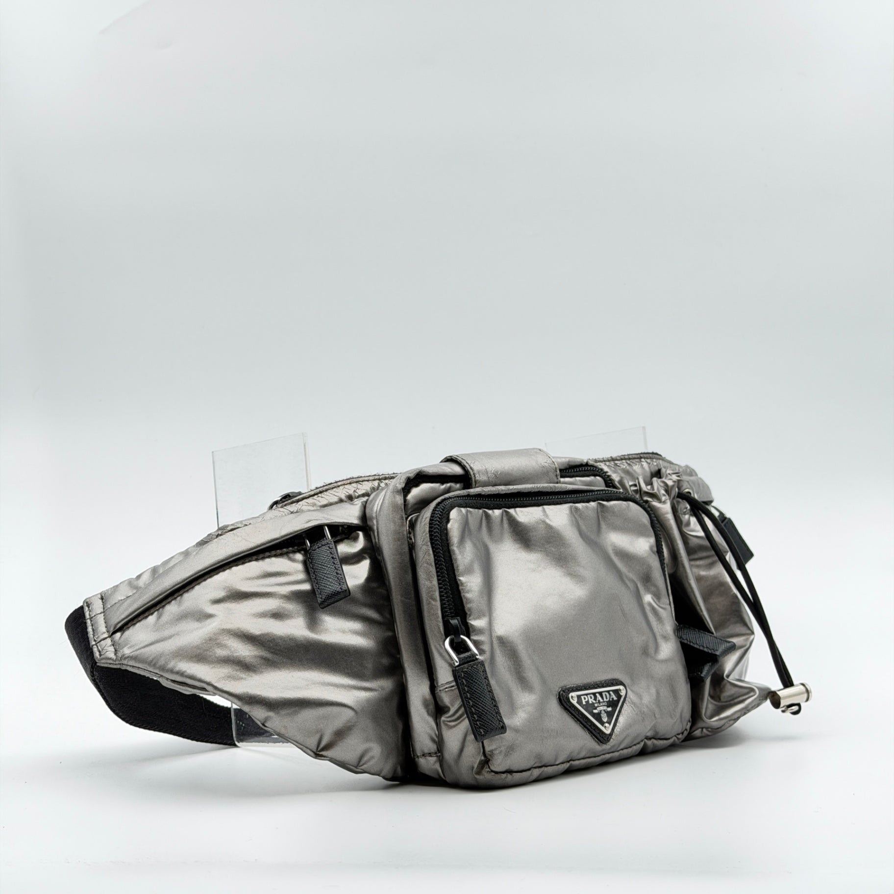 Pre-Owned Silver Metallic Nylon Bum Bag One Size