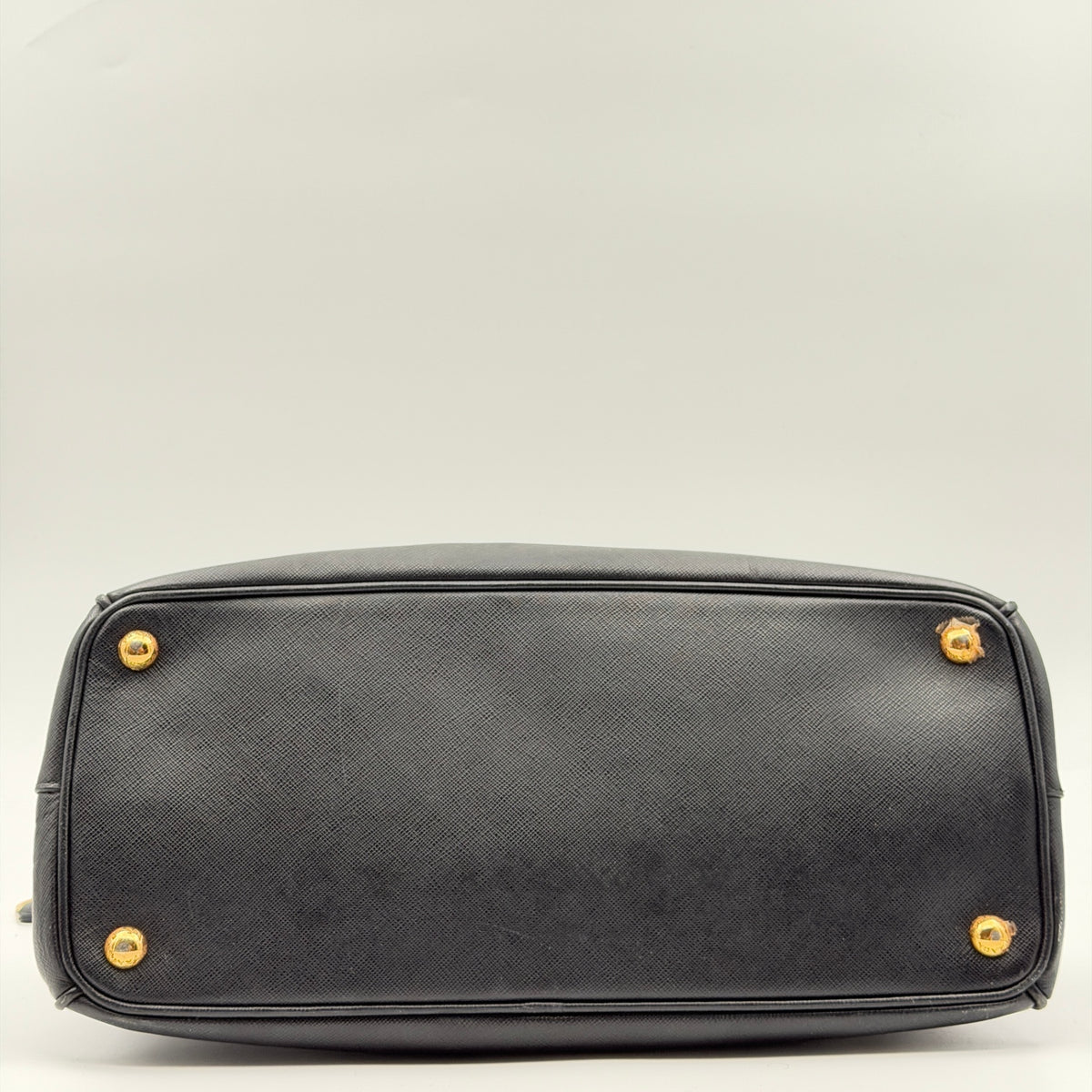 Pre-Owned Black Saffiano Leather Galleria Medium