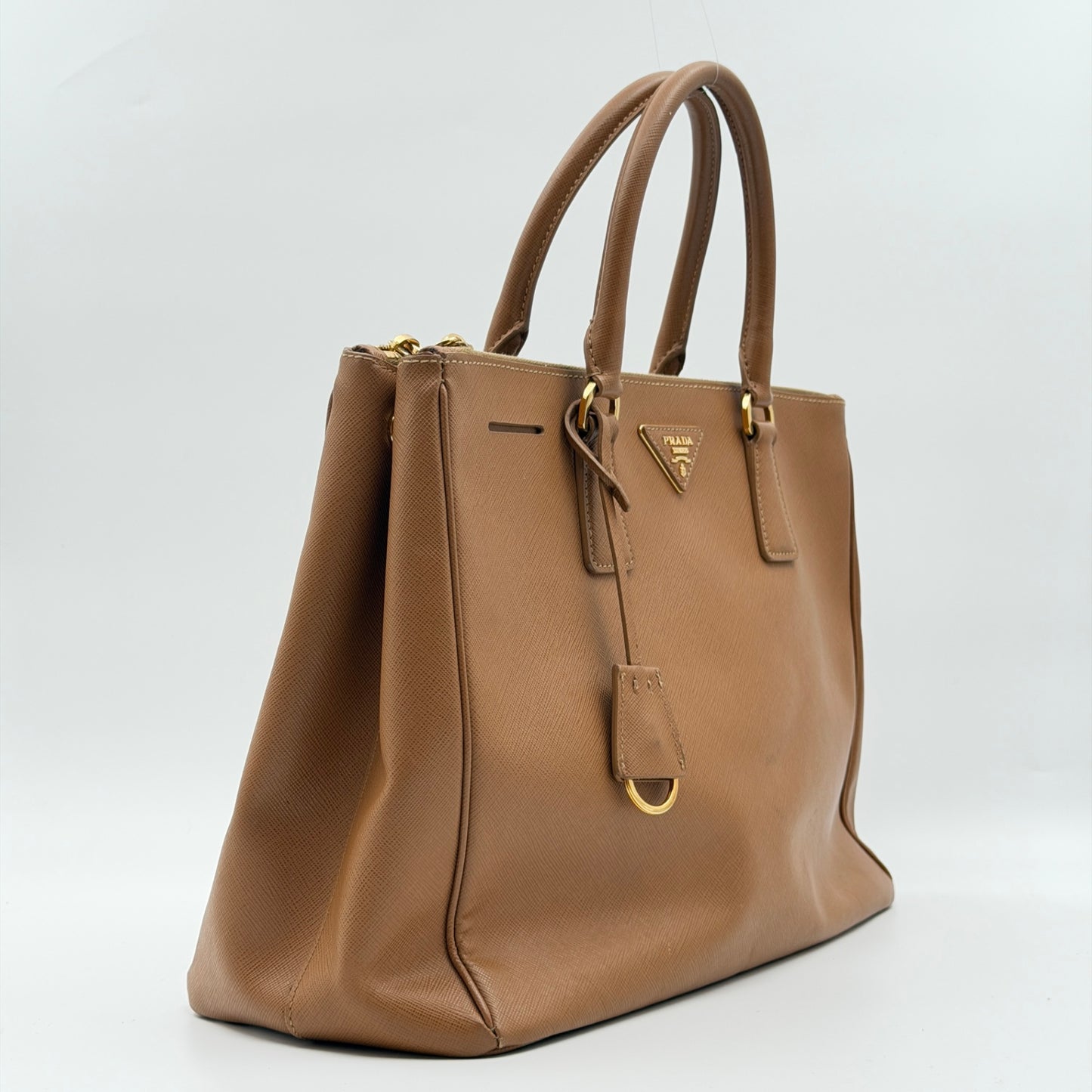 Pre-Owned Brown Saffiano Leather Galleria Large