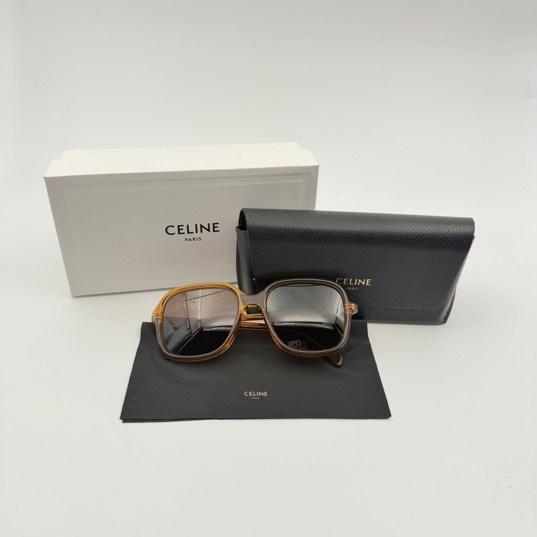 Pre-Owned Brown Tortoise Shell Sunglasses