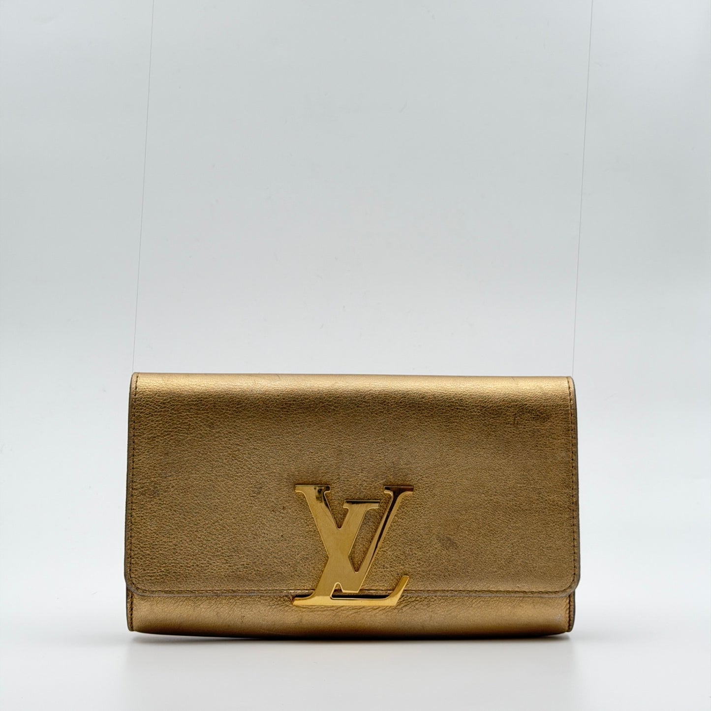 Pre-Owned Gold Metallic Calfskin Leather Clutch Bag