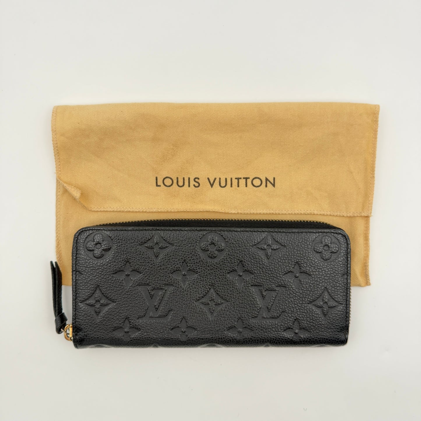 Pre-Owned Black Monogram Empreinte Leather Zip Wallet
