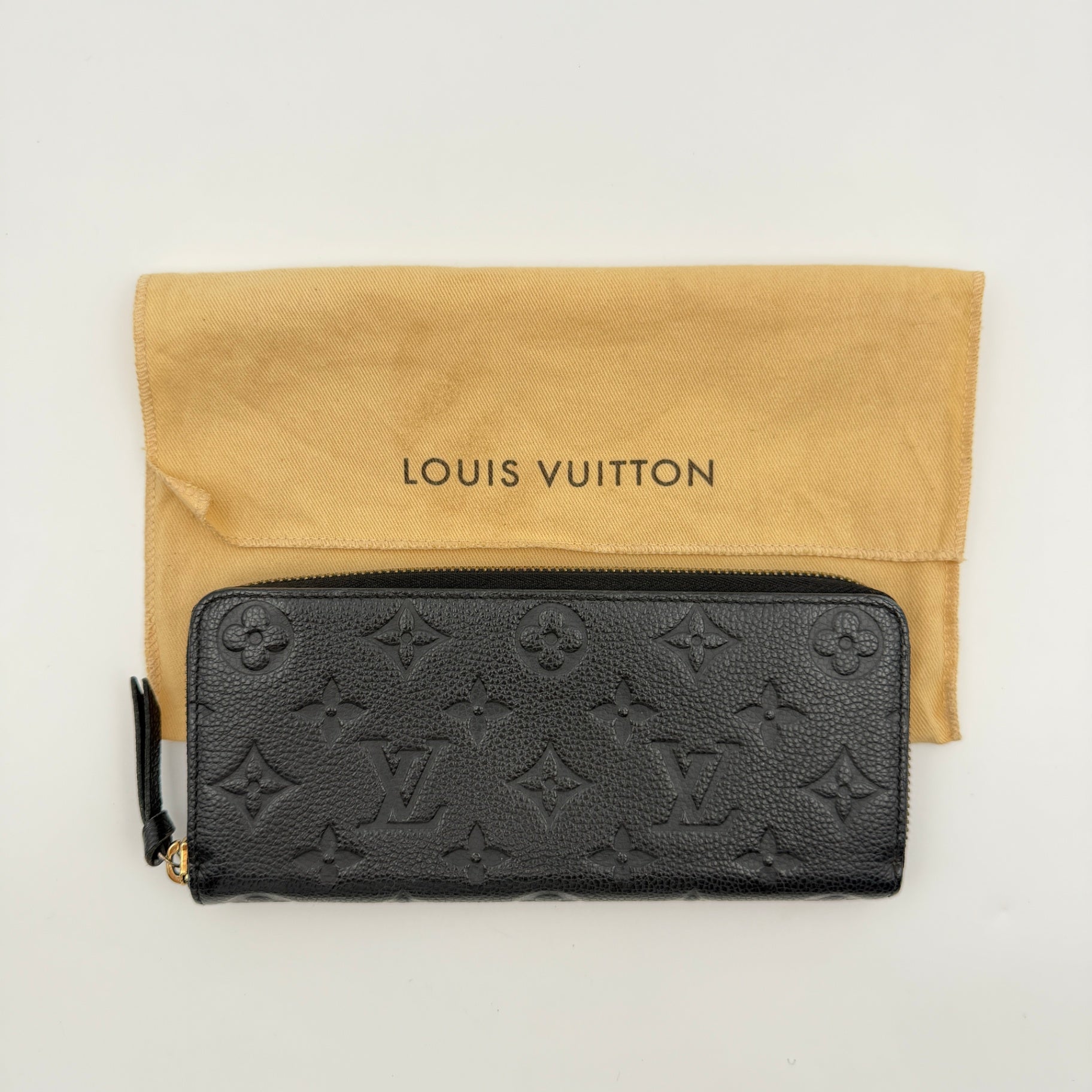 Pre-Owned Black Monogram Empreinte Leather Zip Wallet