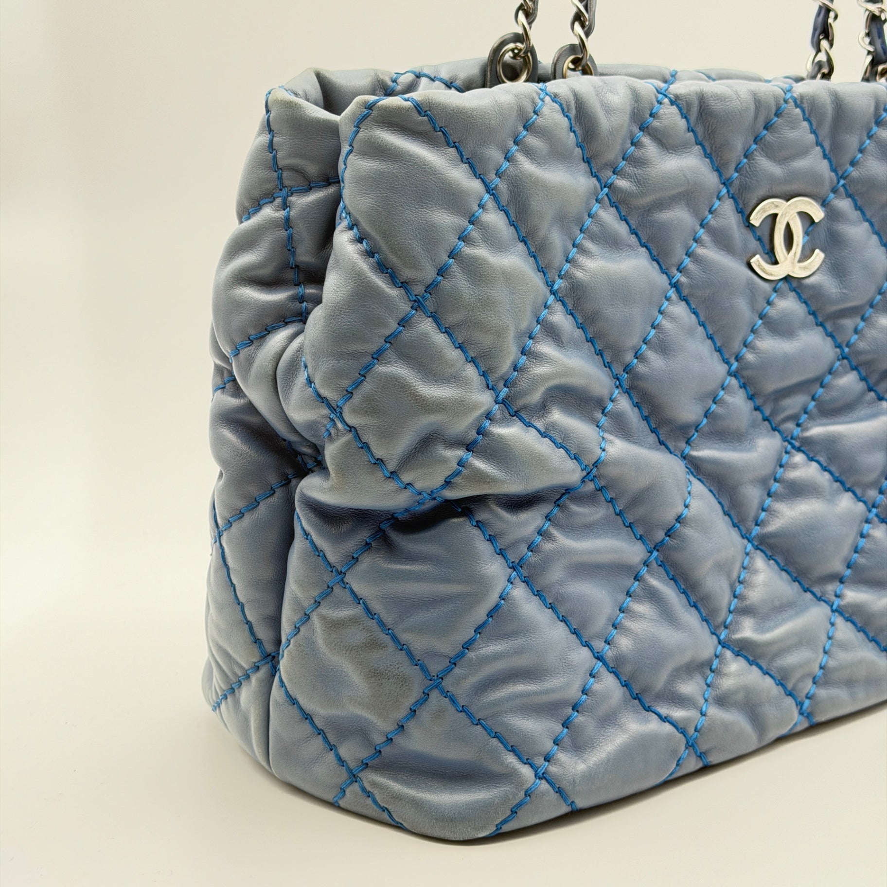 Pre-Owned Washed Blue Lambskin Leather Shopper Tote