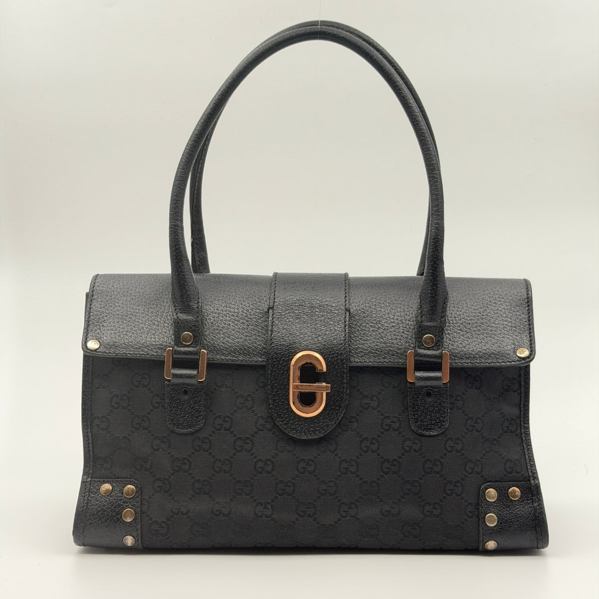 Pre-Owned Black GG Canvas Handbag