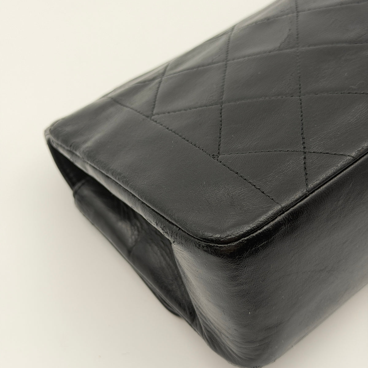 Pre-Owned Small Black Lambskin Diana Crossbody Bag
