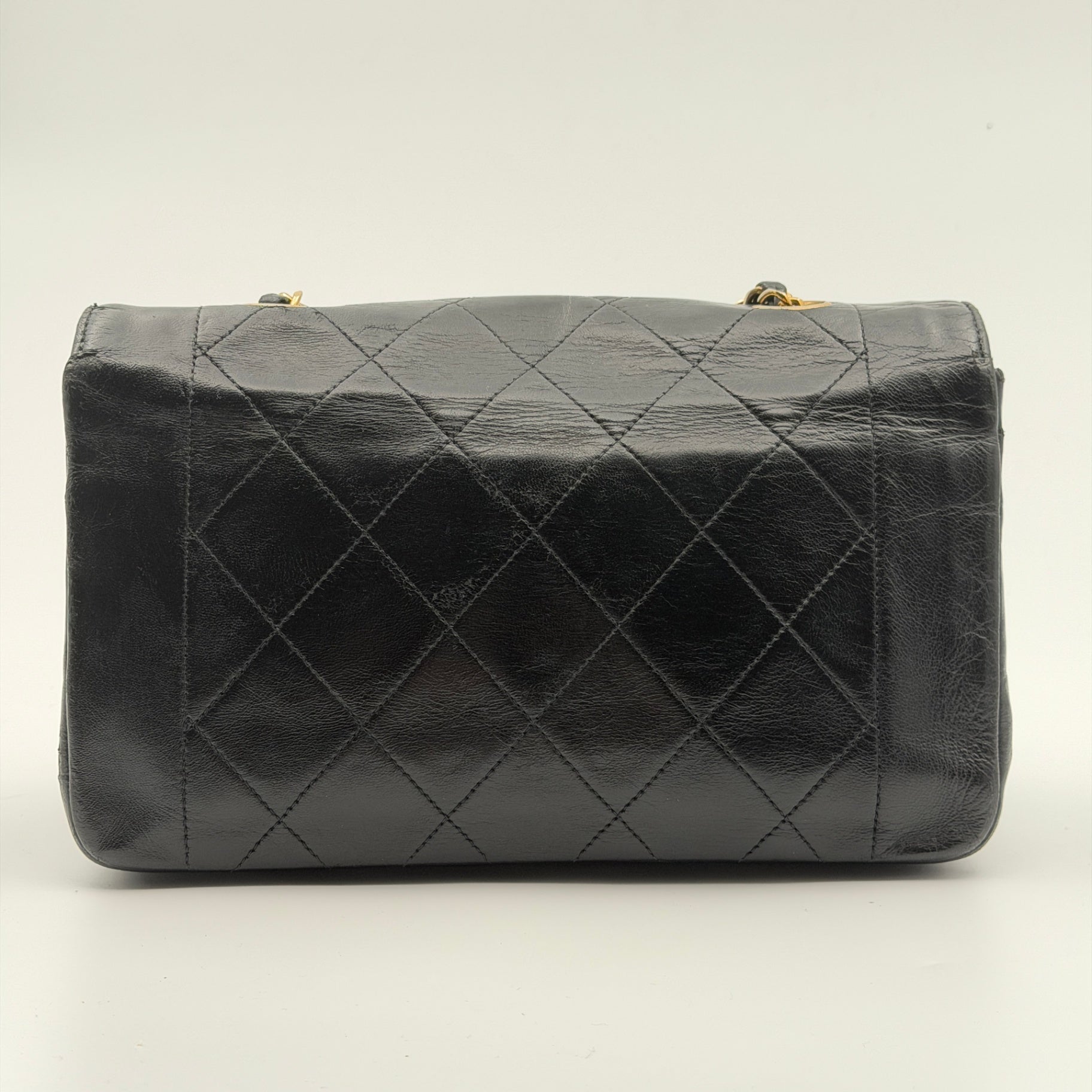 Pre-Owned Small Black Lambskin Diana Crossbody Bag