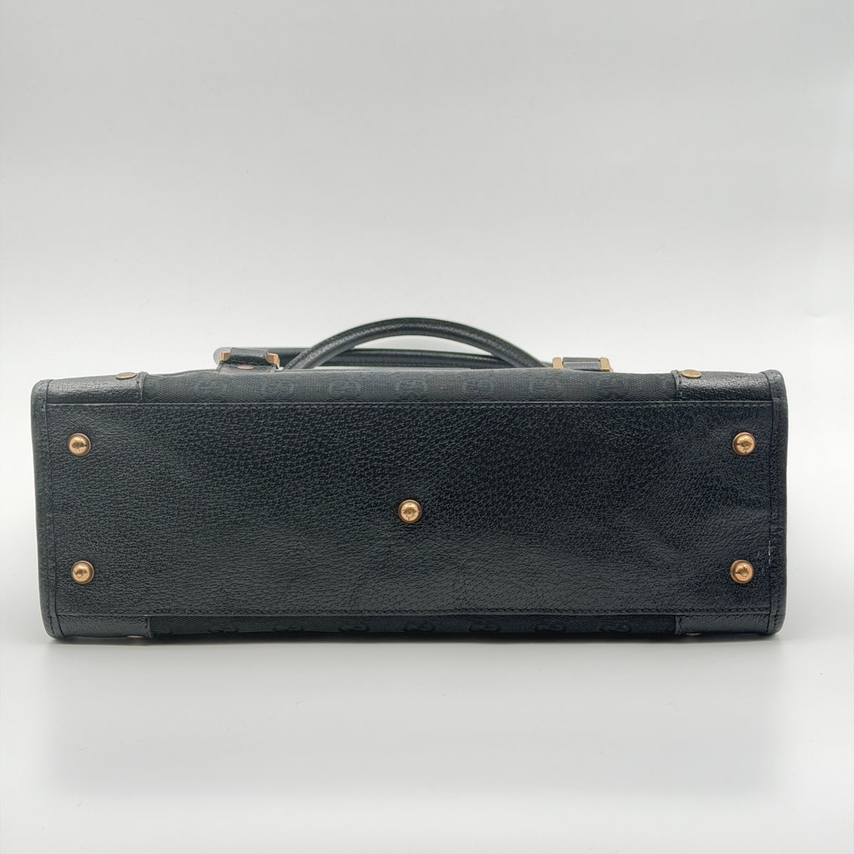 Pre-Owned Black GG Canvas Handbag