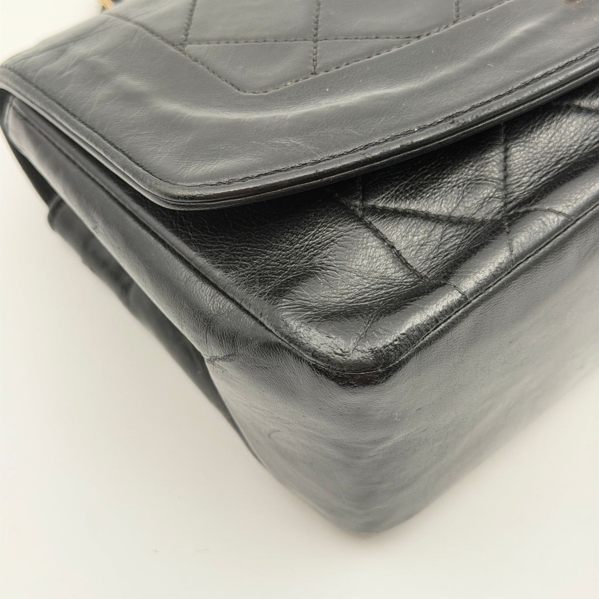 Pre-Owned Small Black Lambskin Diana Crossbody Bag