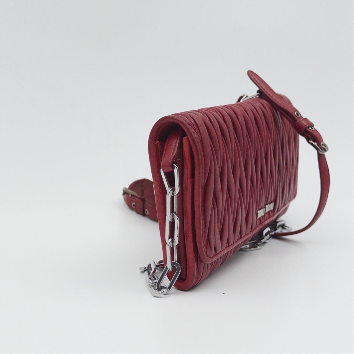 Pre-Owned Wallet on Chain