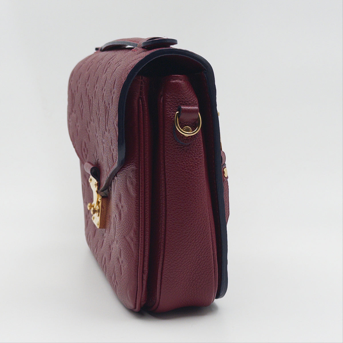 Pre-Owned Red Empreinte Leather Pochette Metis Crossbody Bag