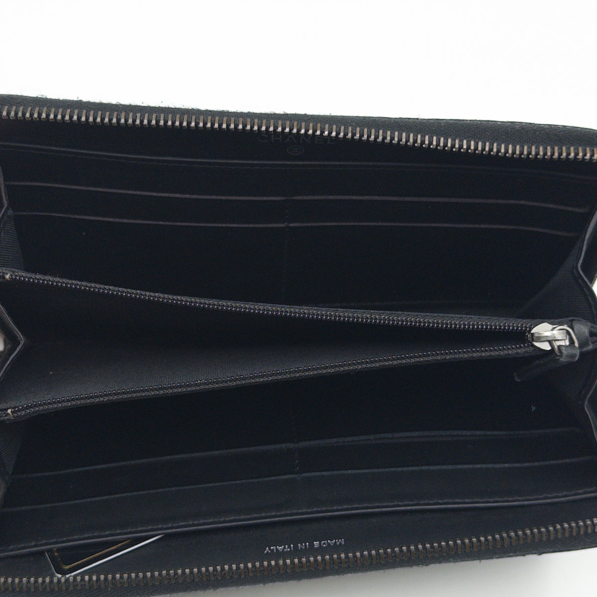Pre-Owned Patent Calfskin Leather Wallet