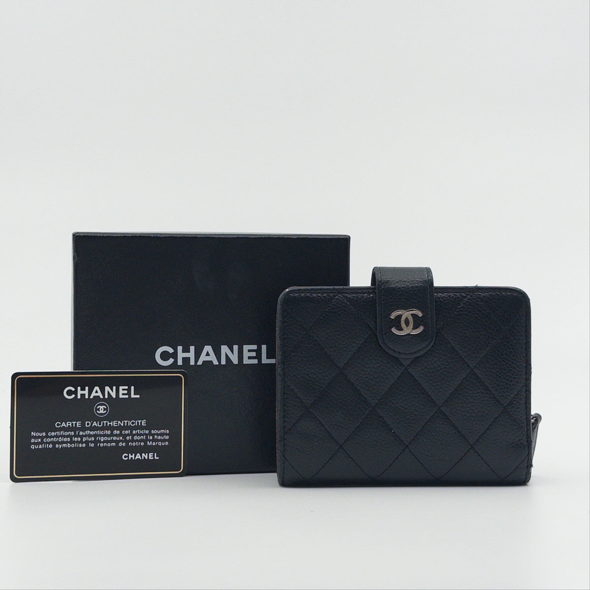 Pre-Owned Black Matelassé Caviar Leather Fold Wallet