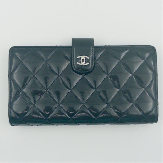 Pre-Owned Black Patent Leather Wallet
