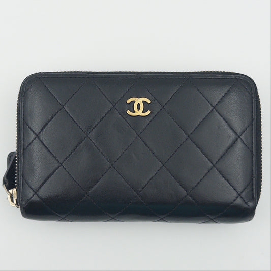 Pre-Owned Black Lambskin Double Zip Wallet