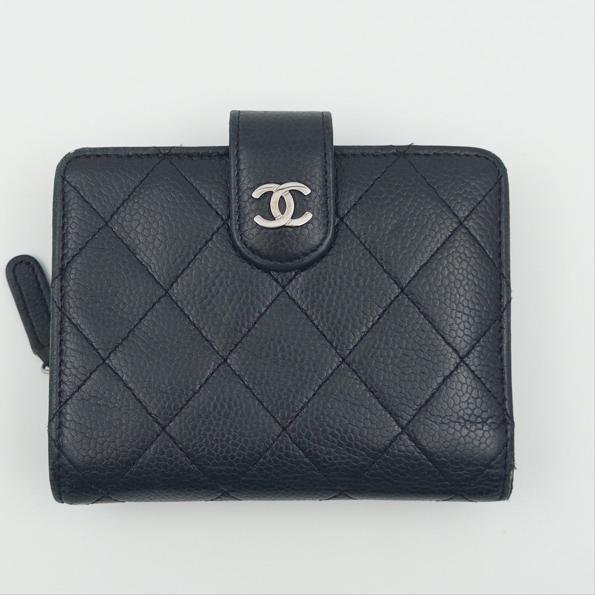 Pre-Owned Black Matelassé Caviar Leather Fold Wallet