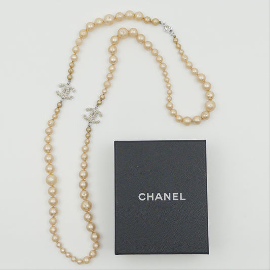 Pre-Owned CC Aged Pearls Necklace