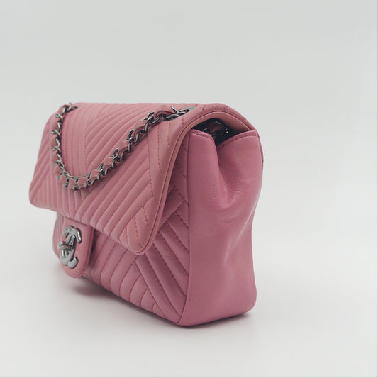 Pre-Owned Baby Pink Diagonal Quilted Lambskin Leather Single Flap Shoulder Bag