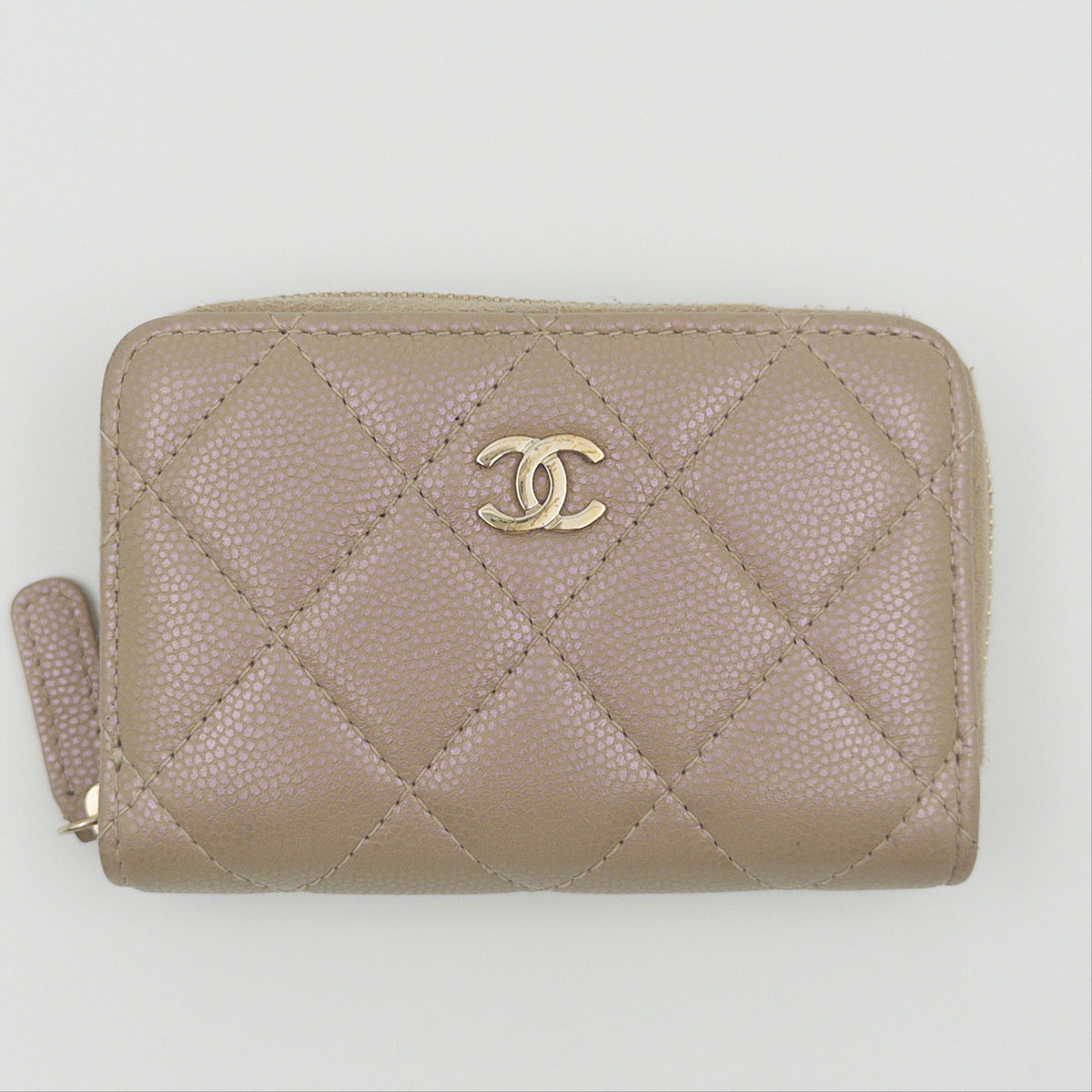 Pre-Owned Beige Caviar Leather Zip Wallet