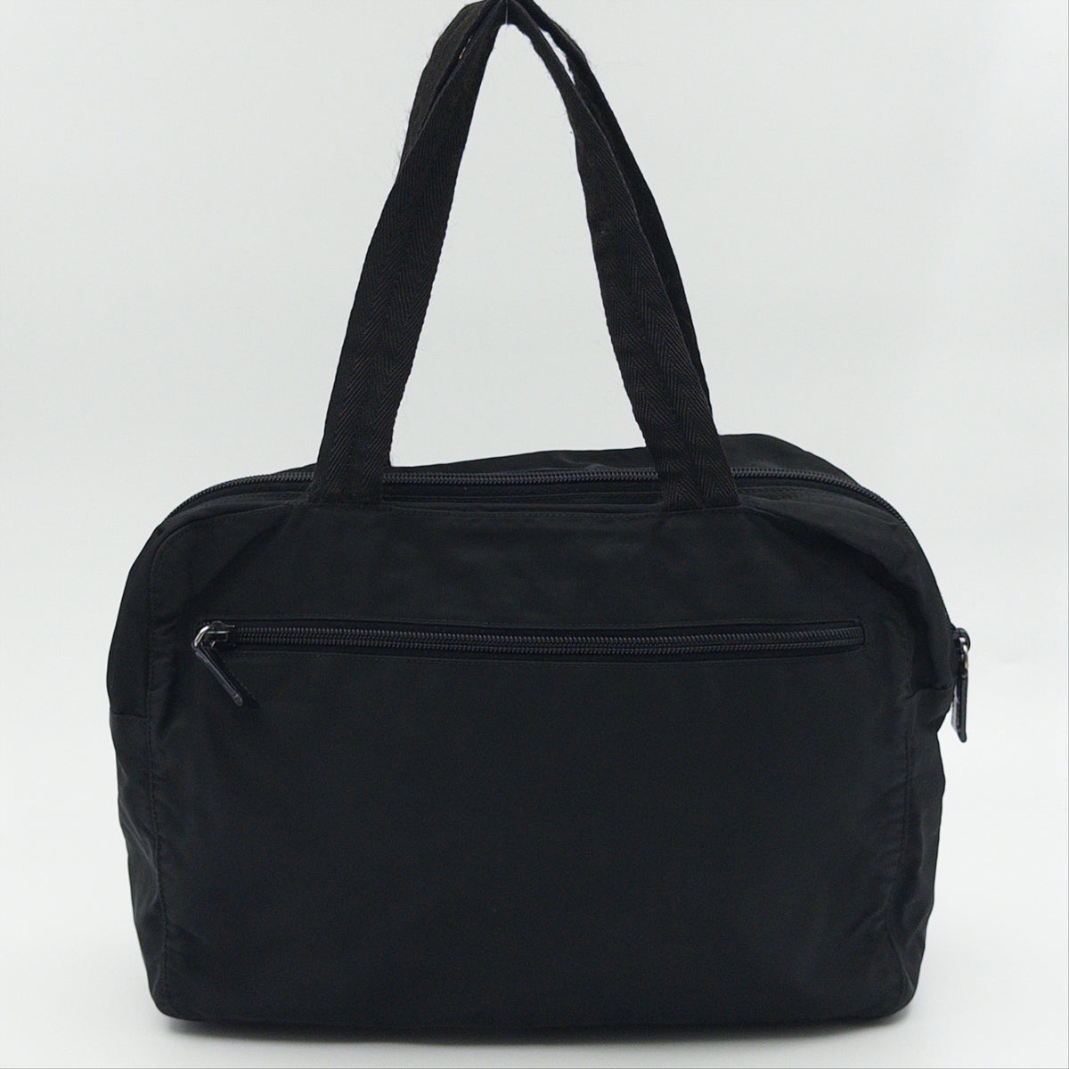 Pre-Owned Black Nylon Handbag