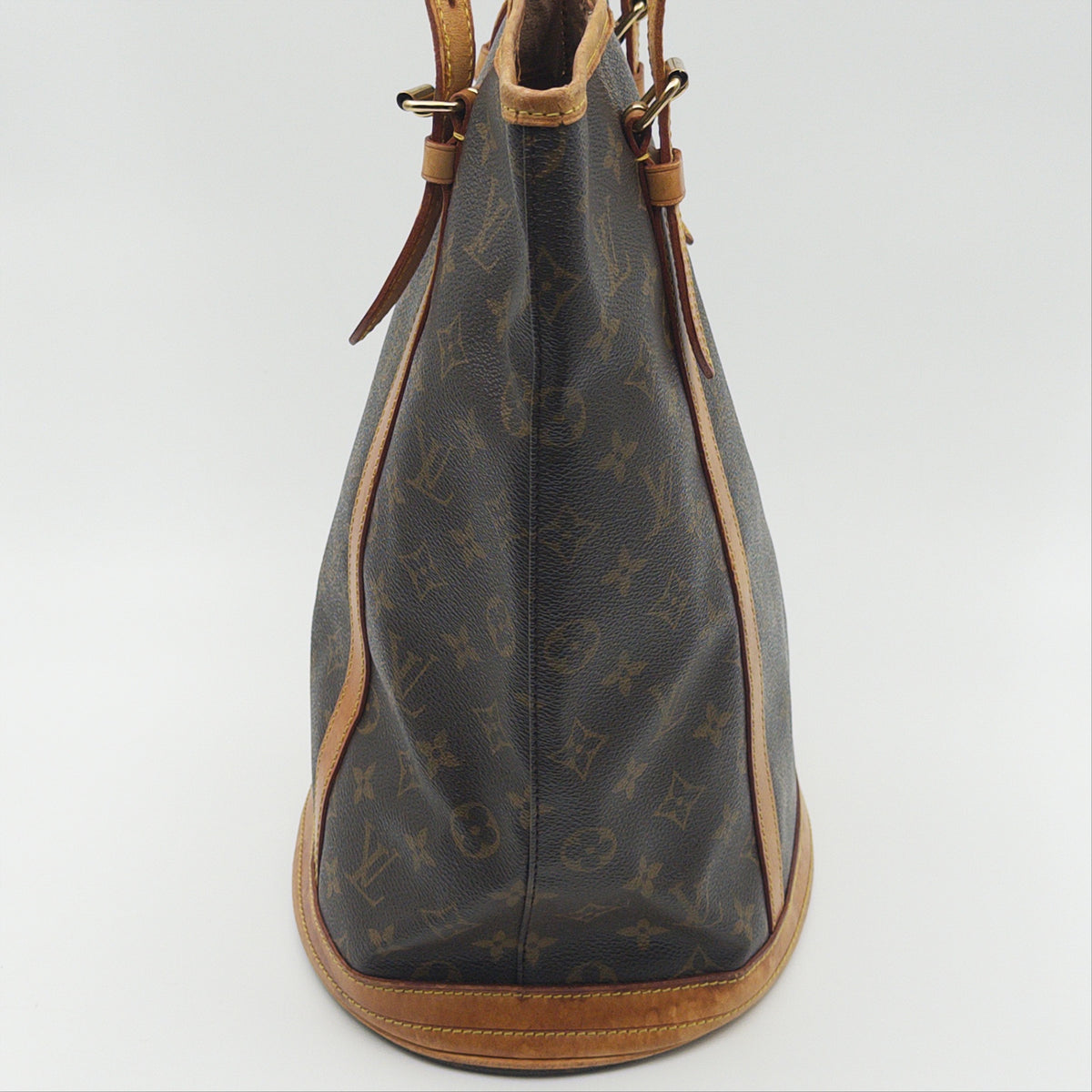Pre-Owned LV Monogram MM Coated Canvas Bucket Bag
