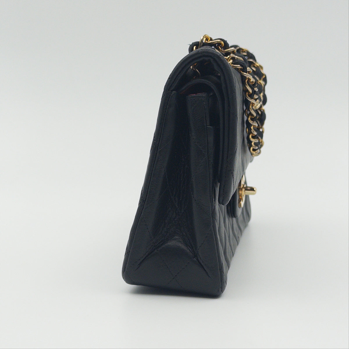 Pre-Owned Black Matelassé Lambskin Square Double Flap Shoulder Bag