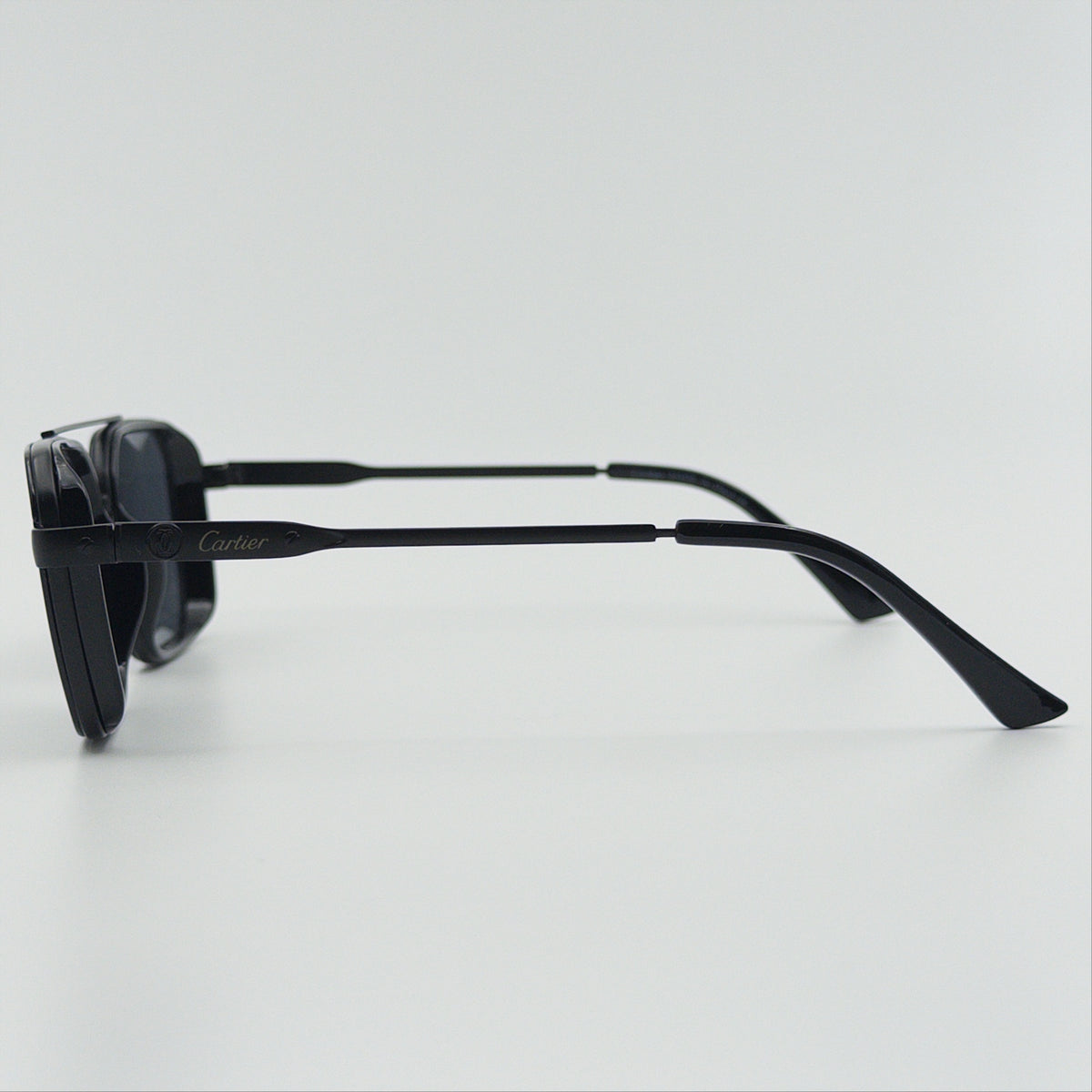 Pre-Owned Black Sunglasses